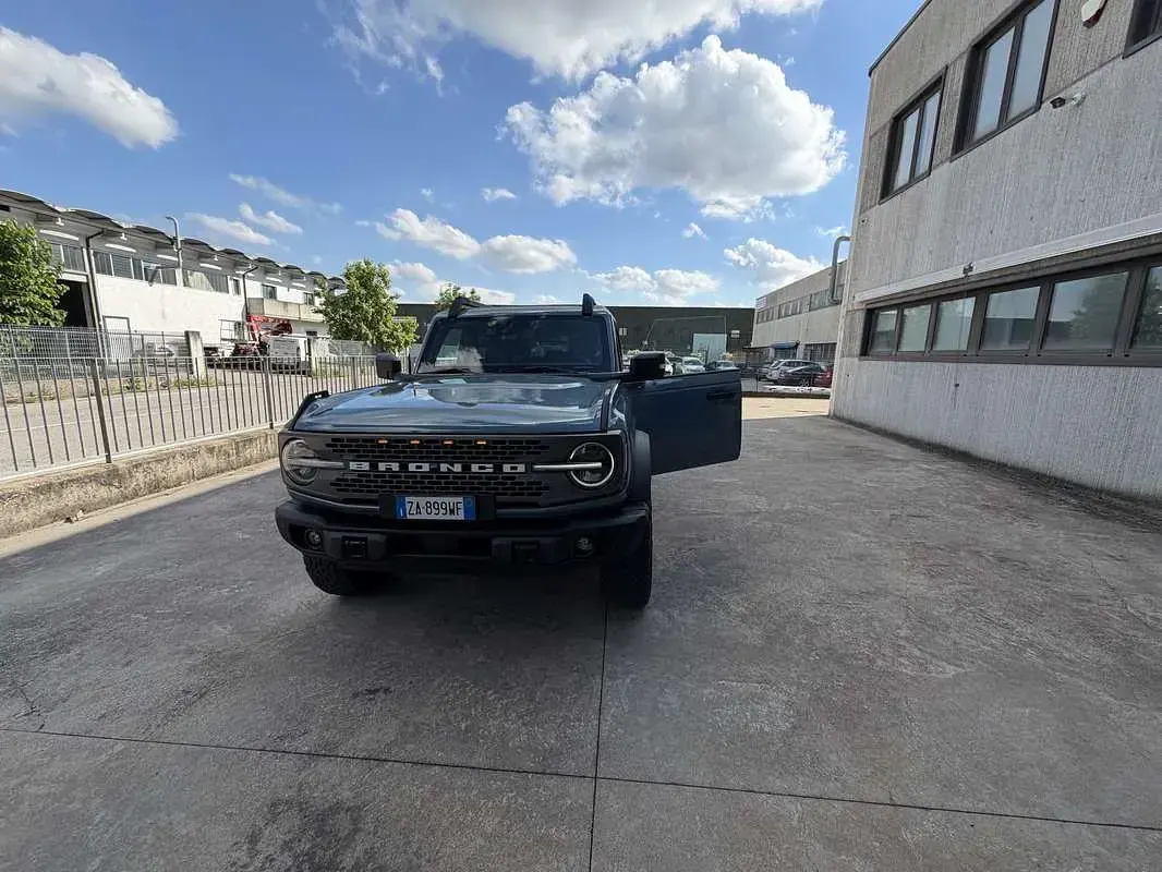 Usata Ford Bronco 334 CV (245 kW) 2024 Blu/azzurro SUV