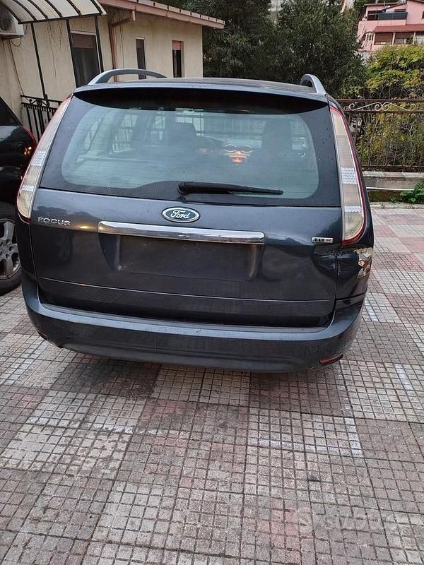 Usata Ford Focus 2009 Grigio Berlina