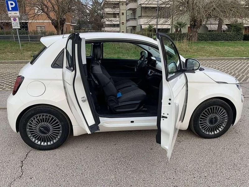 Usata Fiat 500e Icon 86 kW (118 CV) 2022 Utilitaria