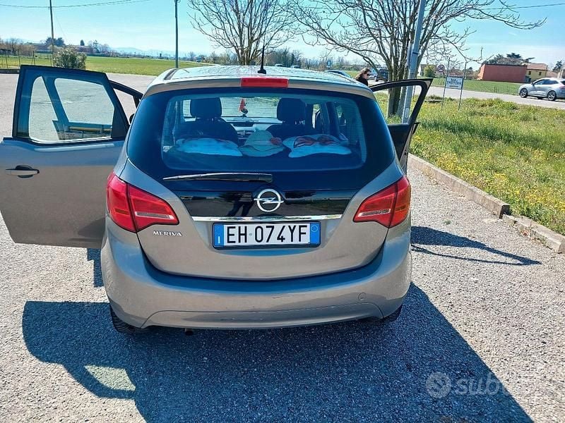 Occasion Opel Meriva 2011 Monospace