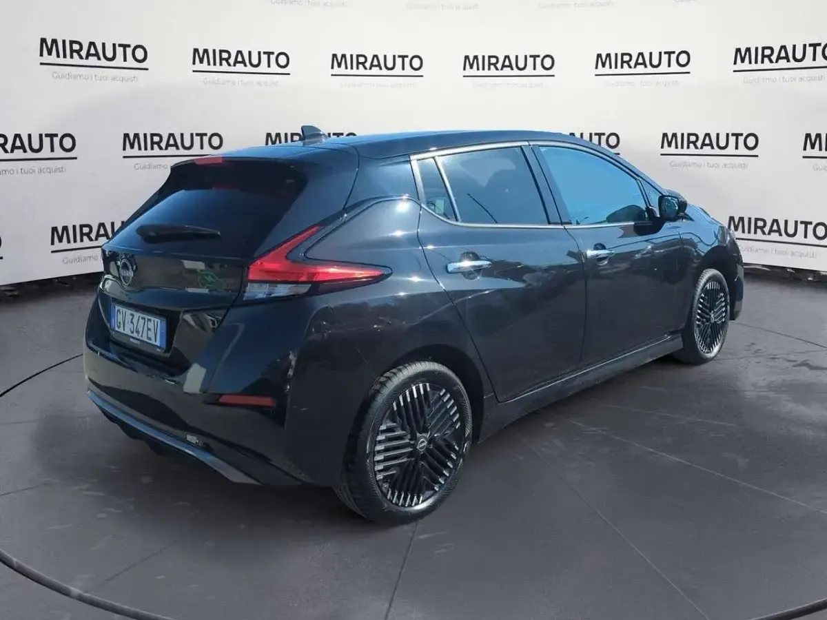 Usata Nissan Leaf N-Connecta 110 kW (150 CV) 2024 Nero Utilitaria