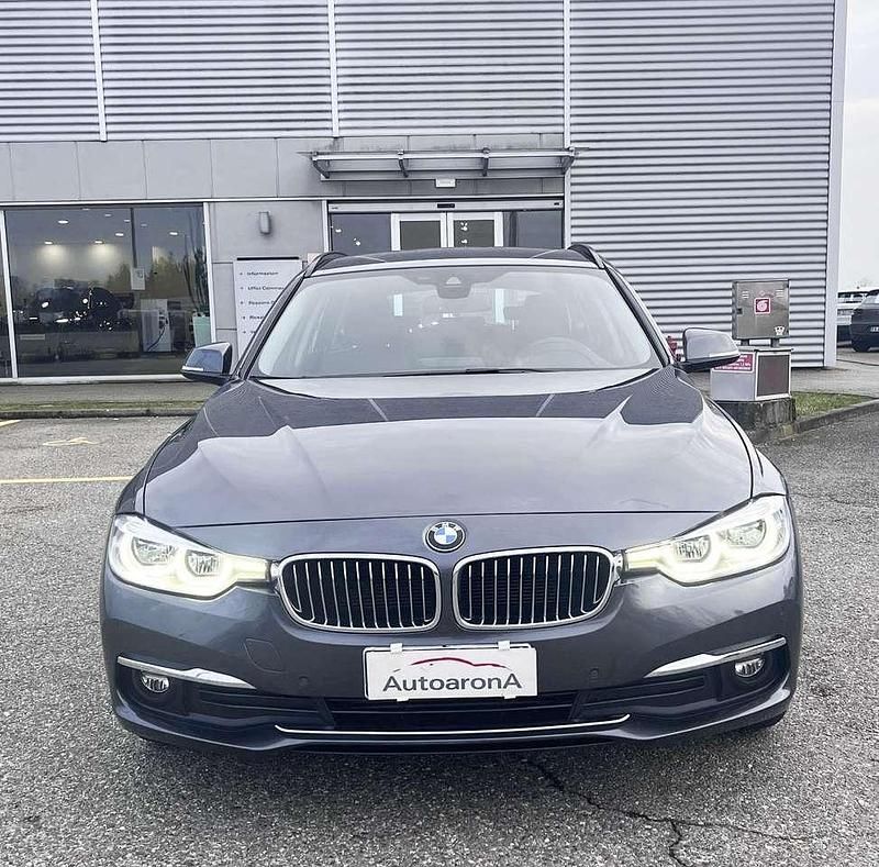 Usata BMW 316 Luxury Line 116 CV (85 kW) 2019 Grigio Station wagon