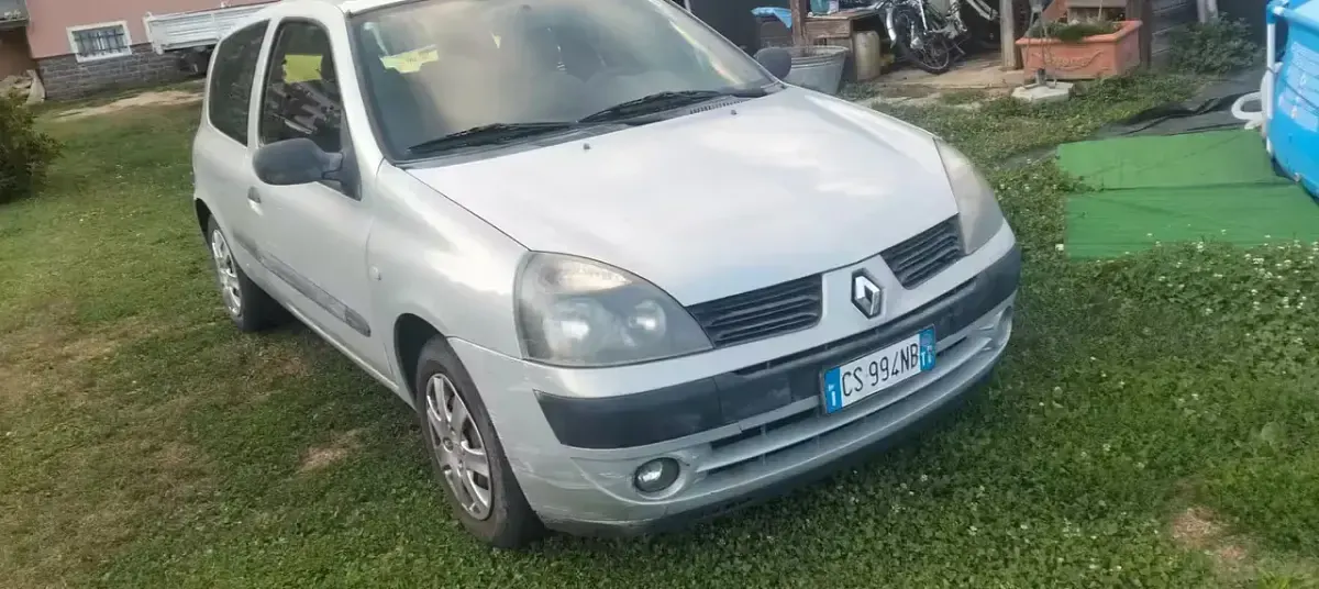 Usata Renault Clio II 58 CV (42 kW) 2005 Berlina
