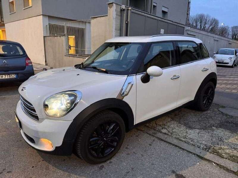 Usata Mini One Countryman 98 CV (72 kW) 2014 Bianco SUV