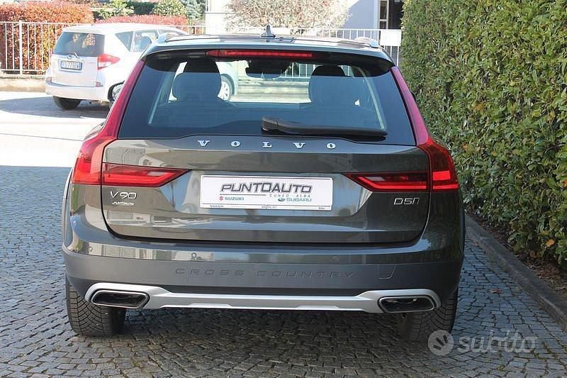 Usata Volvo V90 CC Pro 235 CV (172 kW) 2019 Grigio Station wagon