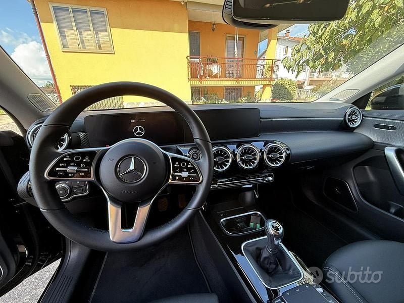 Usata Mercedes CLA180 116 CV (85 kW) 2023 Nero Berlina