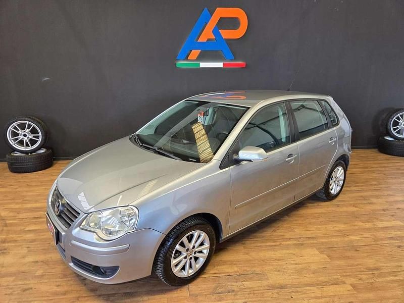 Usata VW Polo Comfortline 69 CV (50 kW) 2008 Grigio Utilitaria