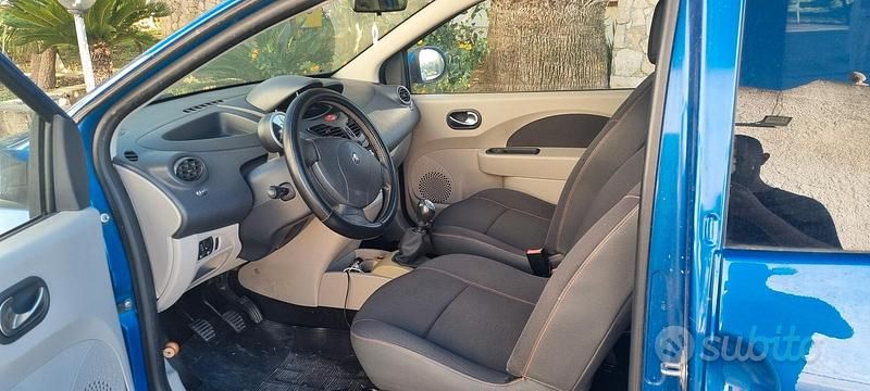 Usata Renault Twingo 75 CV (55 kW) 2008 Utilitaria