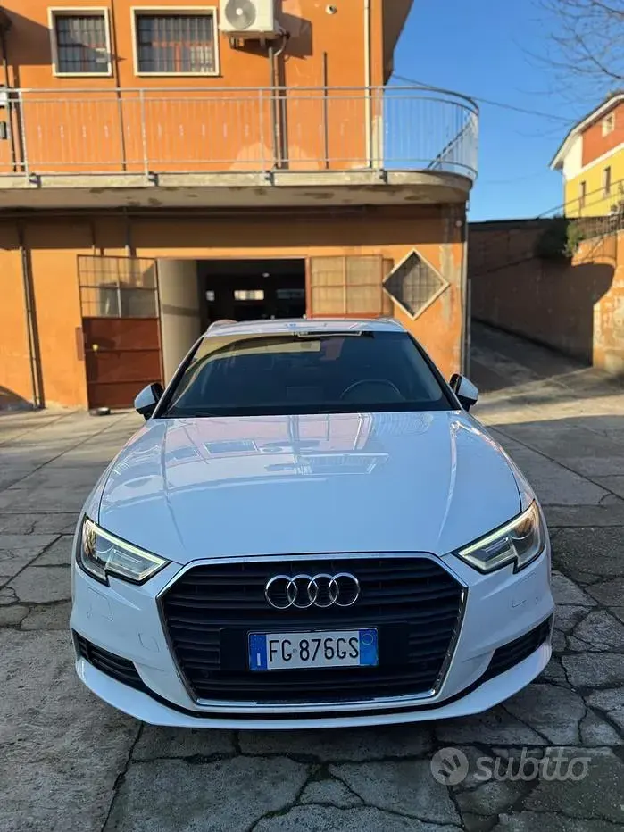 Usata Audi A3 Business 110 CV (80 kW) 2017 Bianco Berlina