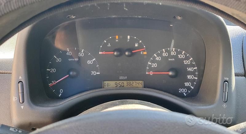 Usata Fiat Punto 86 CV (63 kW) 2003 Blu Utilitaria