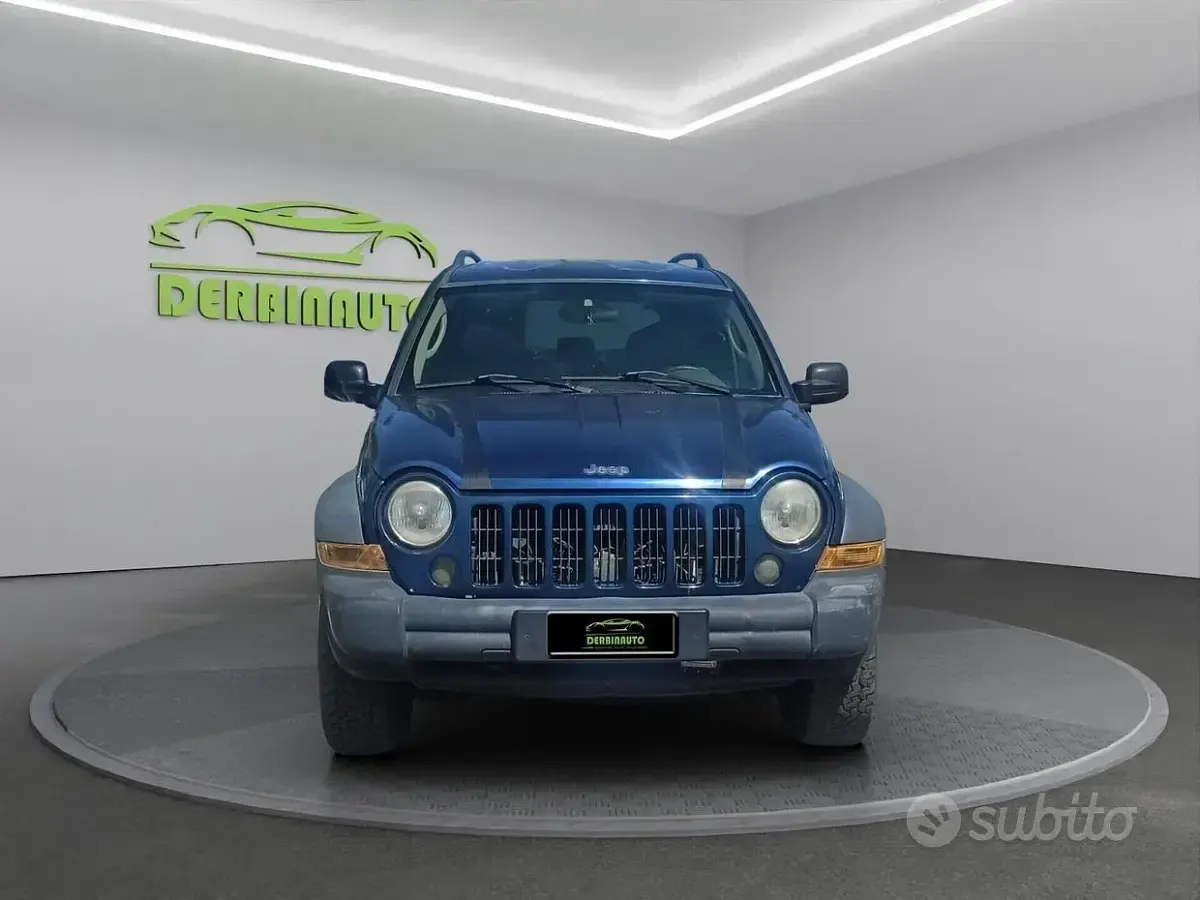 Usata Jeep Cherokee Sport 163 CV (119 kW) 2007 Blu SUV