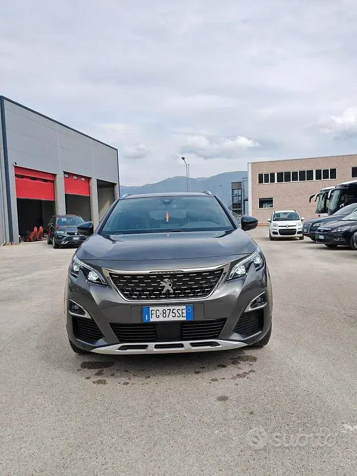 Usata Peugeot 3008 GT-line 120 CV (88 kW) 2017 Grigio SUV
