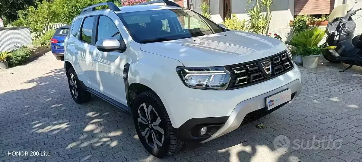 Usata Dacia Duster Prestige 115 CV (84 kW) 2022 Bianco SUV