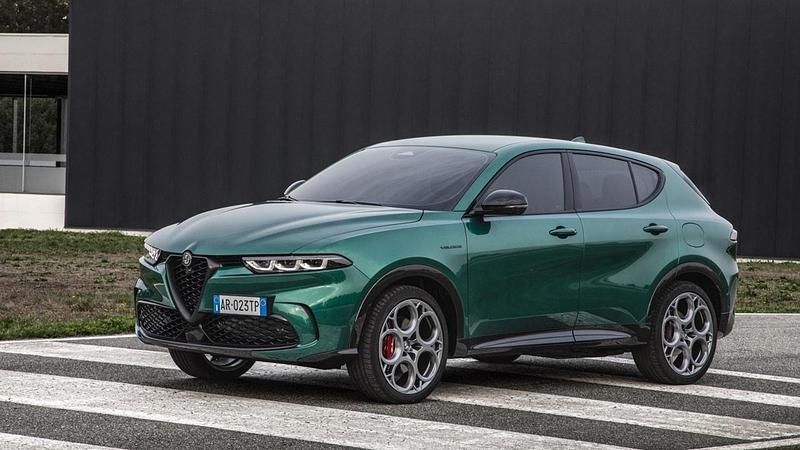 Usata Alfa Romeo Tonale Ti 179 CV (131 kW) 2023 Grigio vesuvio SUV
