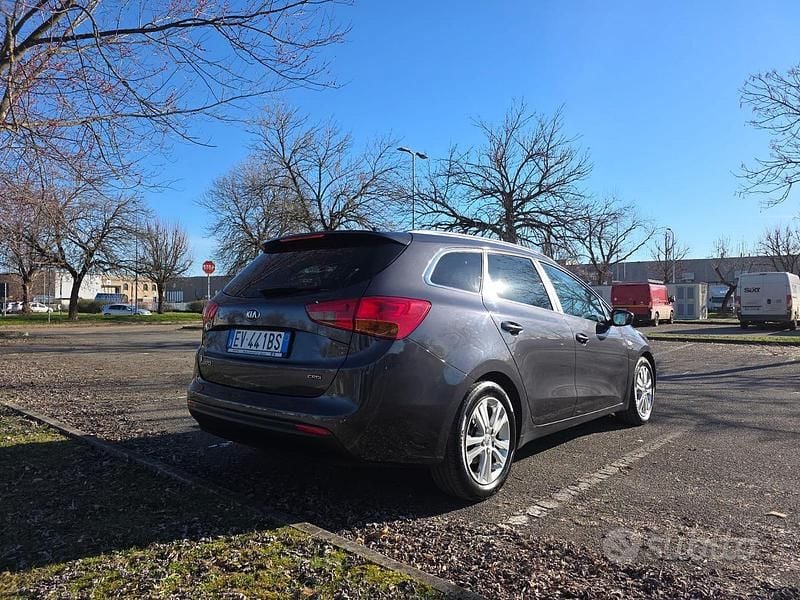 Usata Kia Ceed Sportswagon 110 CV (80 kW) 2013 Grigio Station wagon