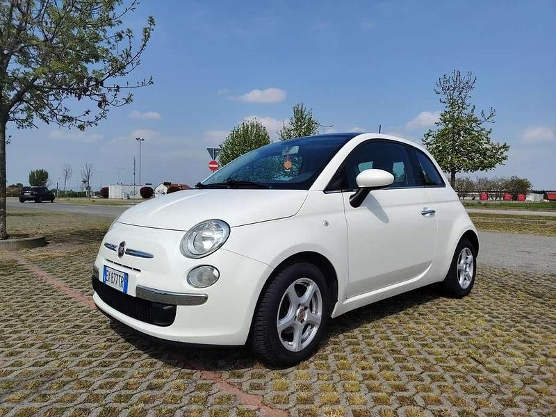 Usata Fiat 500 Lounge 69 CV (50 kW) 2014 Bianco Utilitaria