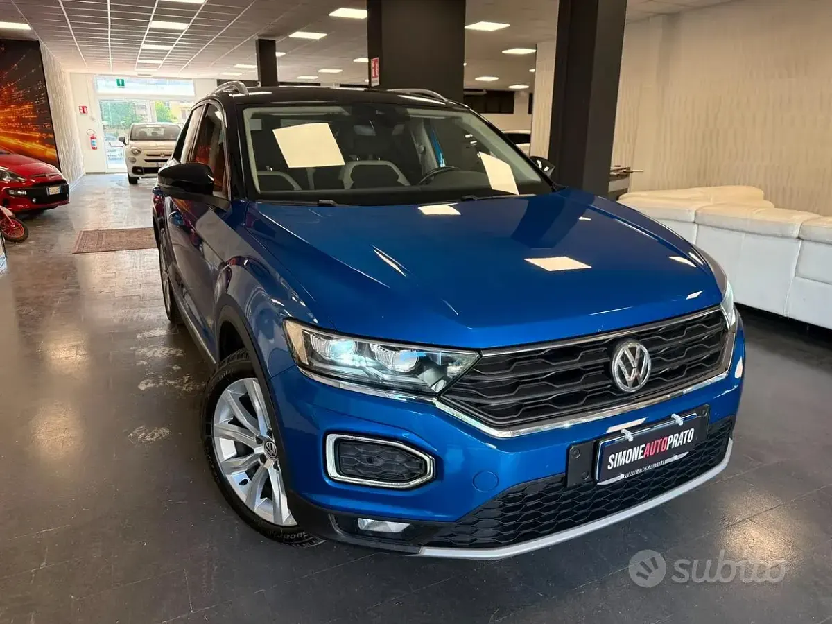 Usata VW T-Roc Advance 150 CV (110 kW) 2018 Bluazzurro SUV