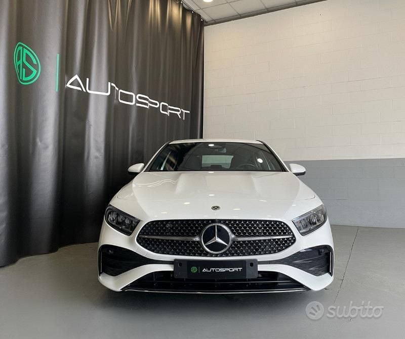 Usata Mercedes A180 AMG line 136 CV (100 kW) 2023 Bianco Berlina