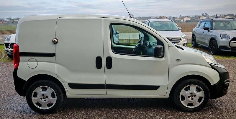 Usata Fiat Fiorino 95 CV (69 kW) 2022 Bianco Monovolume