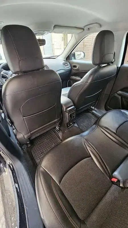 Usata Jeep Compass Limited 140 CV (102 kW) 2018 Nero SUV