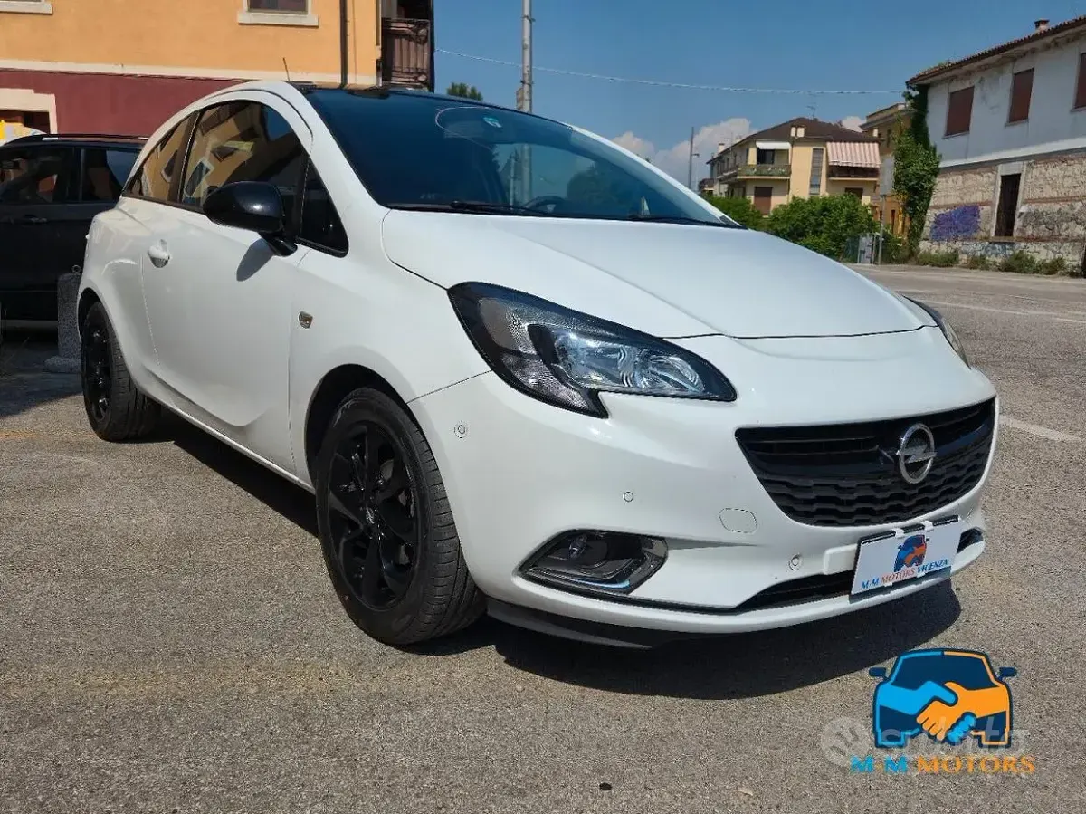 Używany Opel Corsa 90 KM (66 kW) 2016 Biały Hatchback