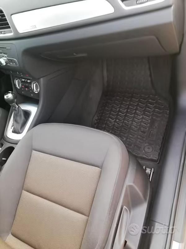 Usata Audi Q3 170 CV (125 kW) 2012 Grigio SUV