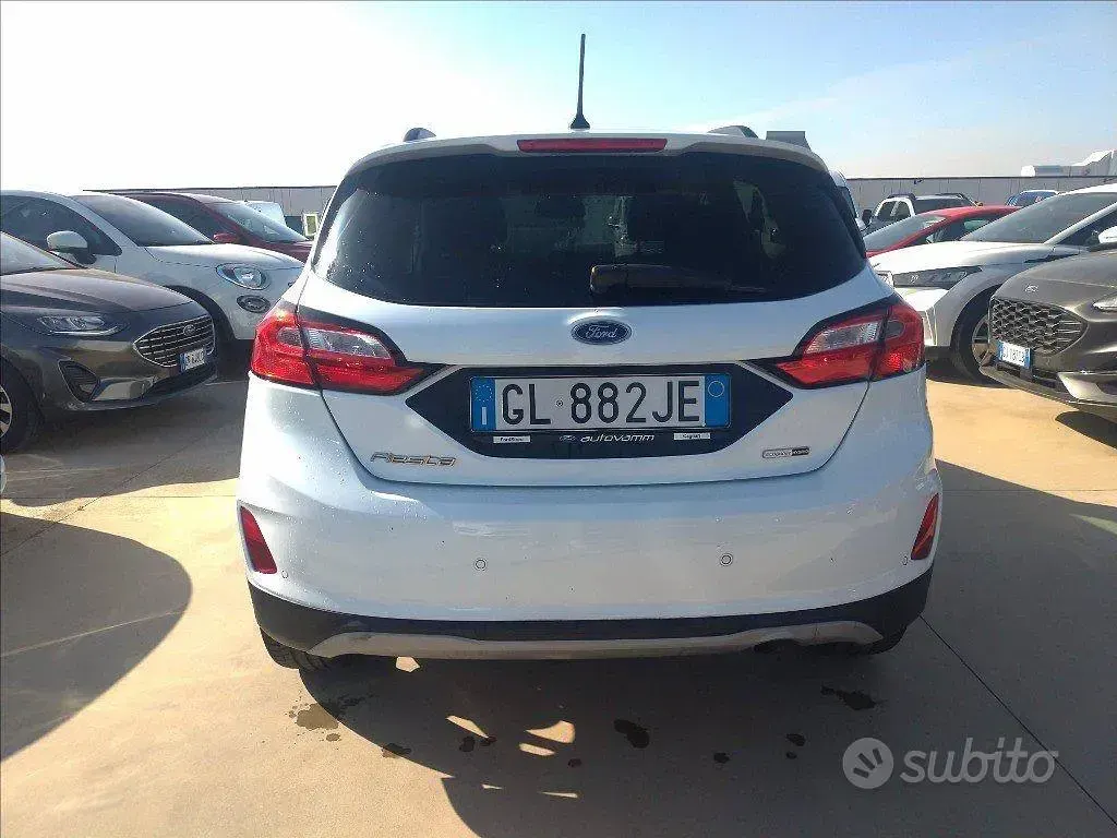 Usata Ford Fiesta 125 CV (91 kW) 2023 Bianco Utilitaria