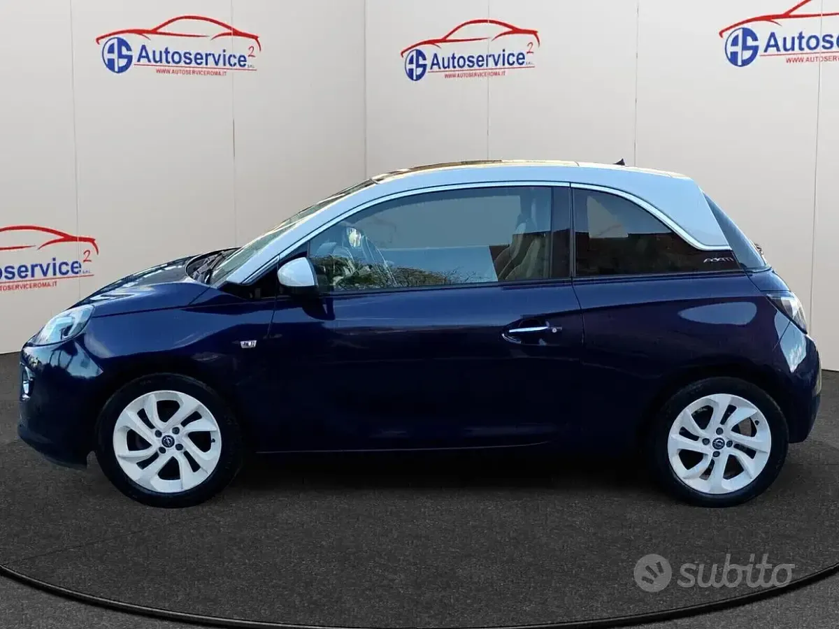 Usata Opel Adam 70 CV (51 kW) 2013 Bluazzurro Utilitaria