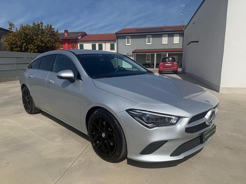 Usata Mercedes CLA180 Shooting Brake Business 116 CV (85 kW) 2023 Argento Station wagon