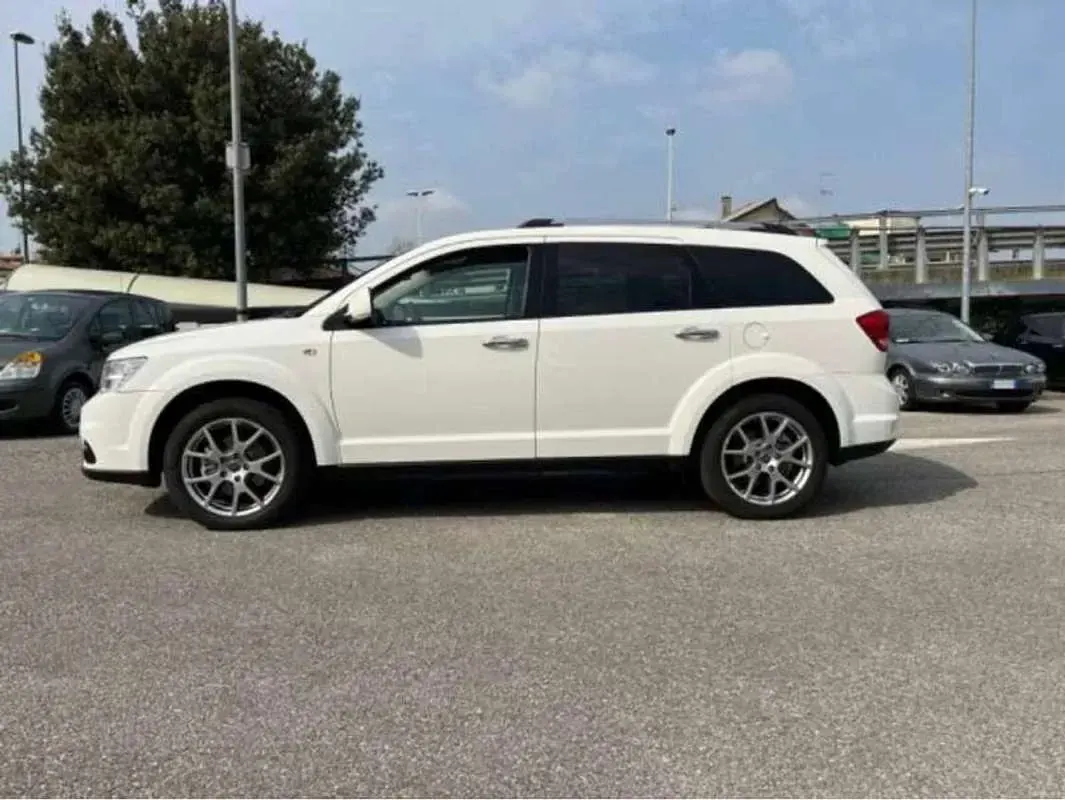 Usata Fiat Freemont Black Code 170 CV (125 kW) 2015 Bianco SUV