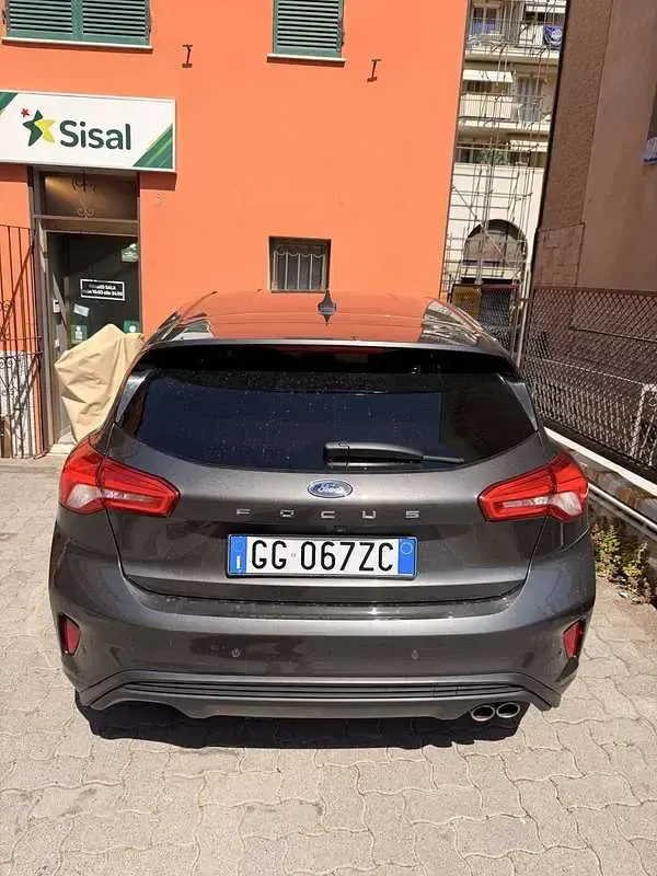 Usata Ford Focus Active 125 CV (91 kW) 2021 Grigio