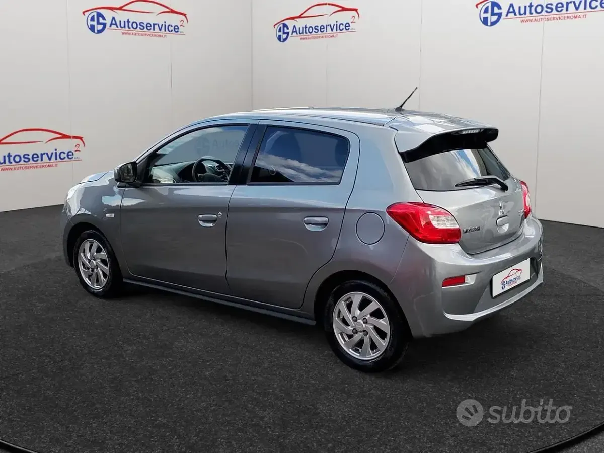 Usata Mitsubishi Space Star Intense 71 CV (52 kW) 2019 Grigio Utilitaria