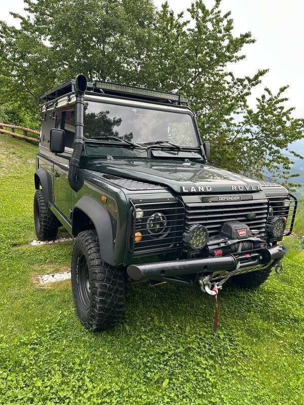 Usata Land Rover Defender S 122 CV (89 kW) 2002 Verde SUV