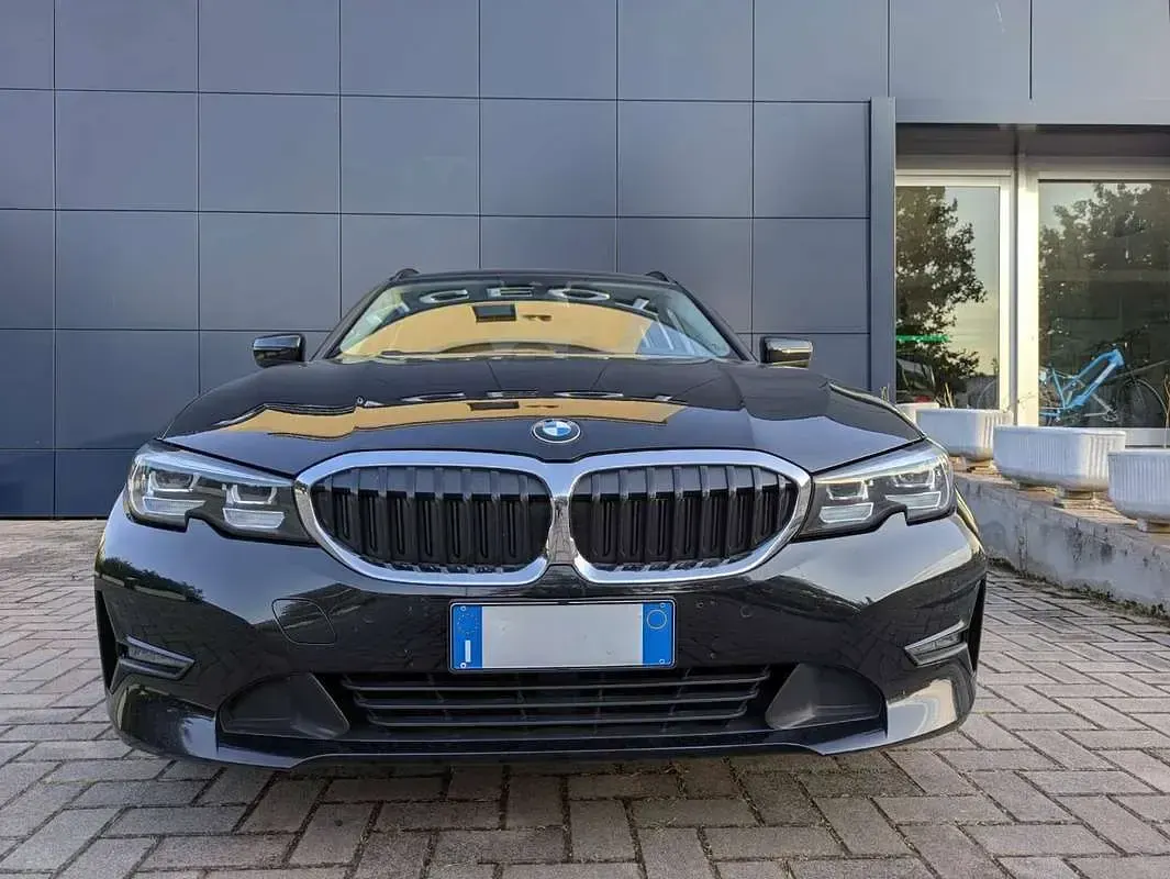 Usata BMW 320 190 CV (139 kW) 2020 Nero Station wagon
