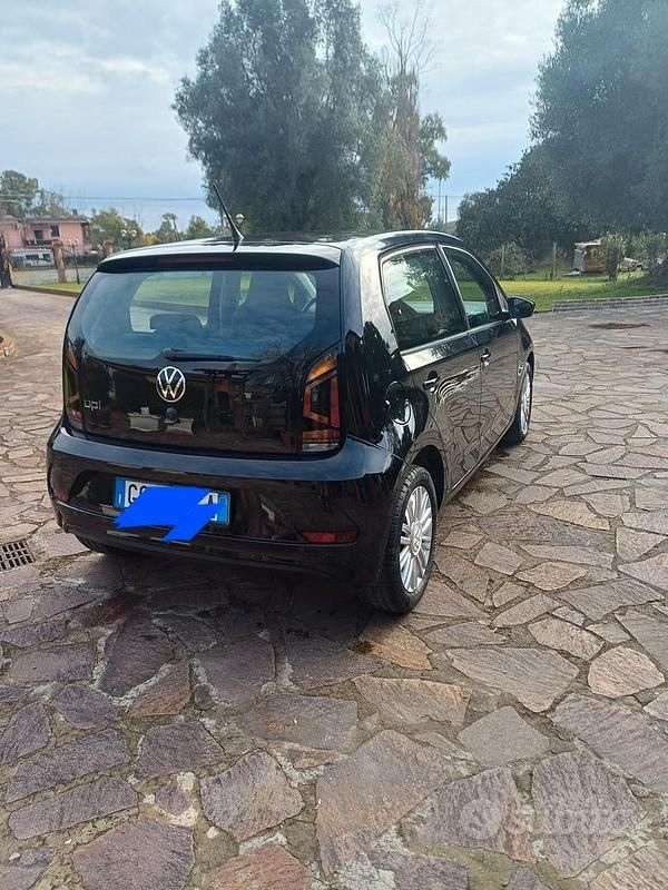 Begagnad VW up! 65 HK (47 kW) 2021 Halvkombi