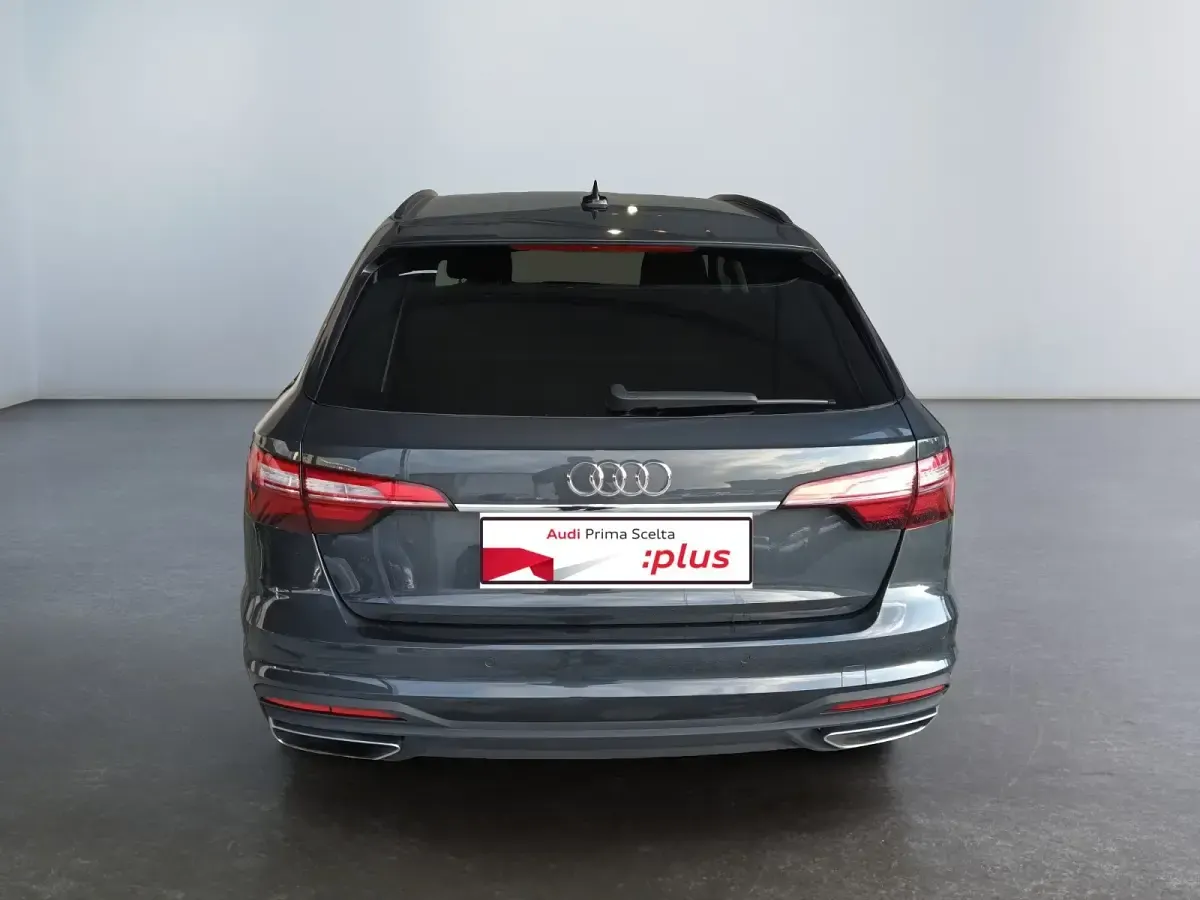 Usata Audi A4 Business 136 CV (100 kW) 2022 Grigio Station wagon