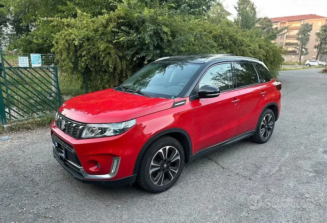 Usata Suzuki Vitara 140 CV (102 kW) 2019 Rosso SUV