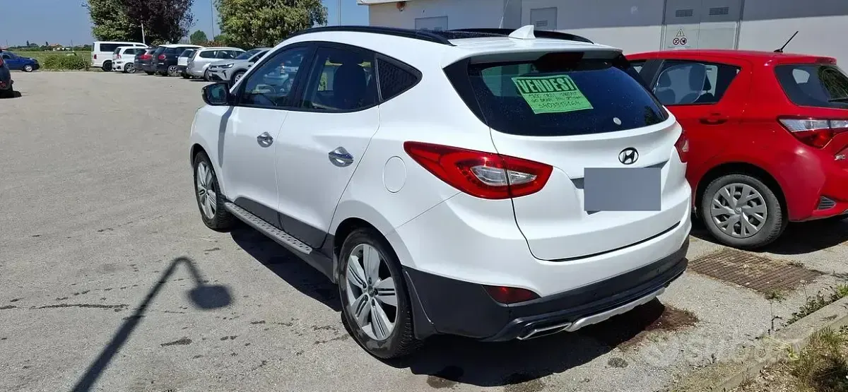 Usata Hyundai ix35 Xpossible 115 CV (84 kW) 2015 Bianco SUV