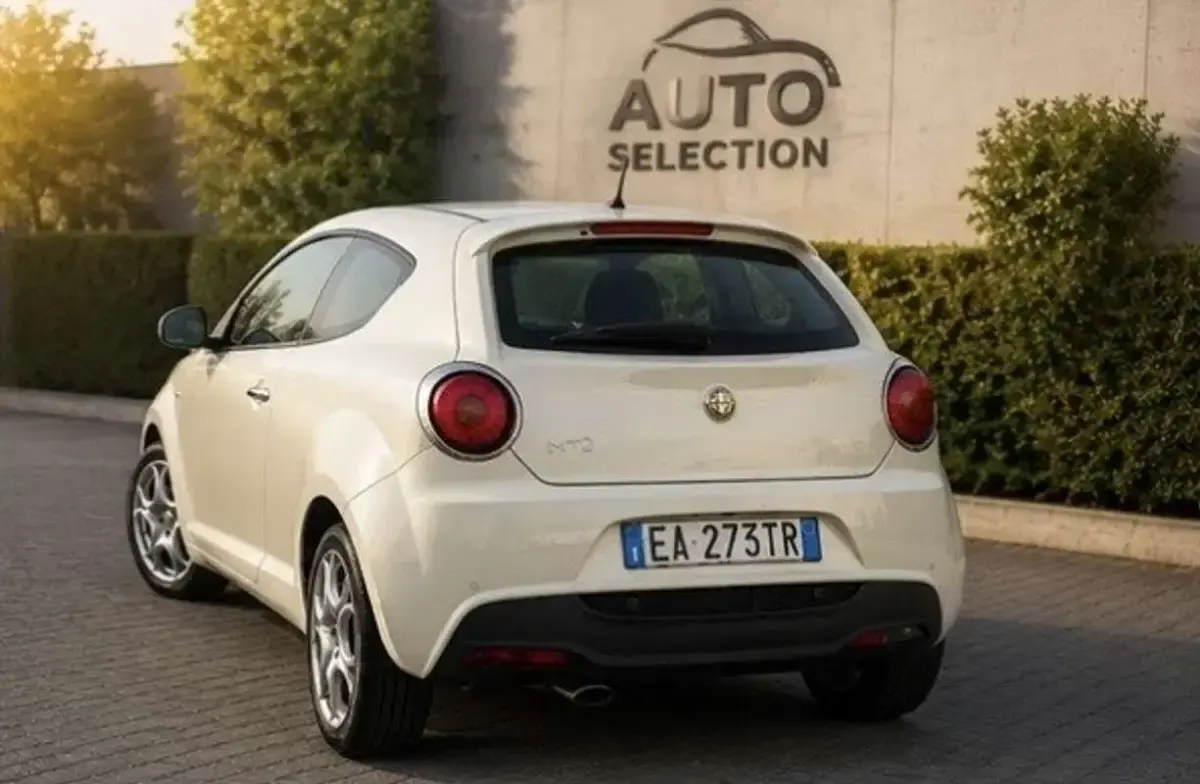 Usata Alfa Romeo MiTo Distinctive 120 CV (88 kW) 2010 Bianco Utilitaria