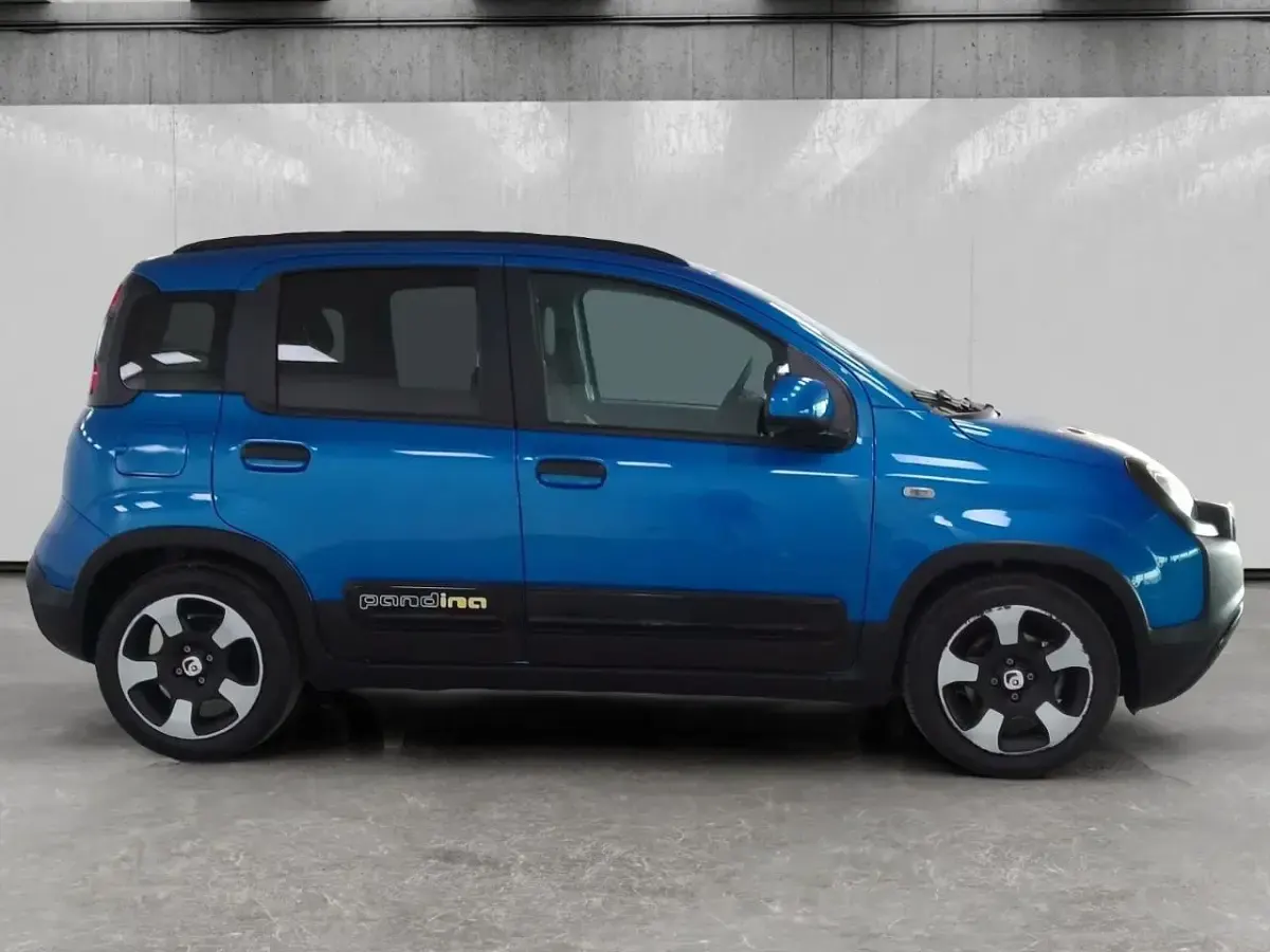 Usata Fiat Panda Cross Cross 70 CV (51 kW) 2025 Blu Utilitaria