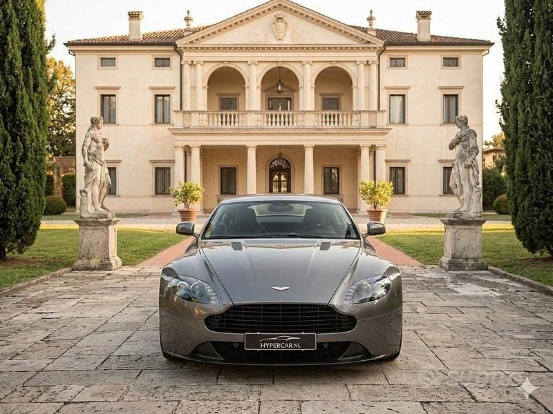 Usata Aston Martin V8 Vantage 2009 Grigio Coupé