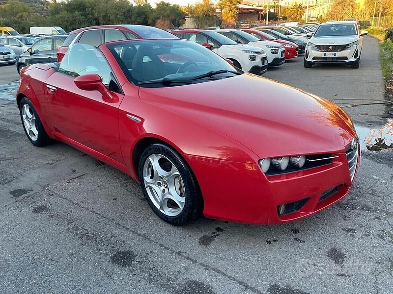 Usata 2008 Alfa Romeo Spider Cabrio | 14.500 € (Ottimo prezzo) - Immagine 1/4