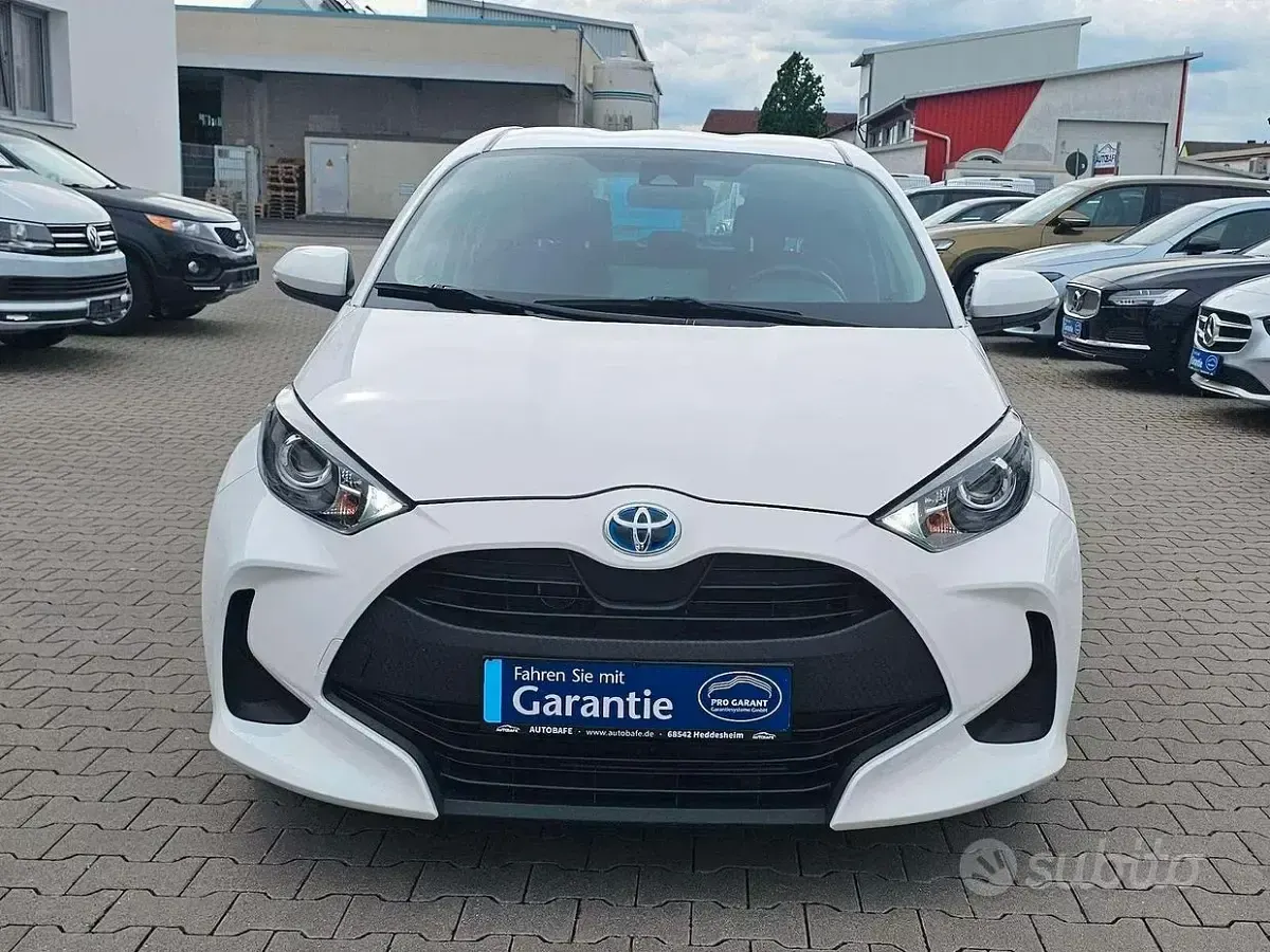 Usata Toyota Yaris 72 CV (52 kW) 2022 Bianco Utilitaria