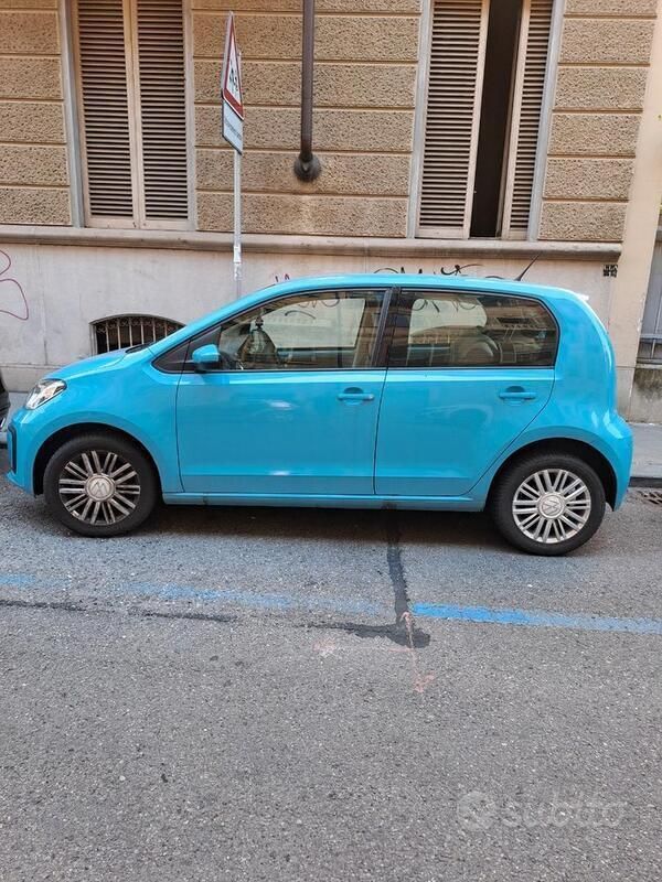 Usata VW up! 65 CV (47 kW) 2023 Utilitaria