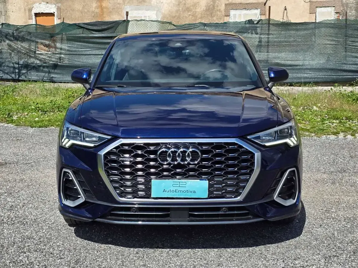 Usata Audi Q3 Sportback S-Line 150 CV (110 kW) 2021 Blu/azzurro SUV