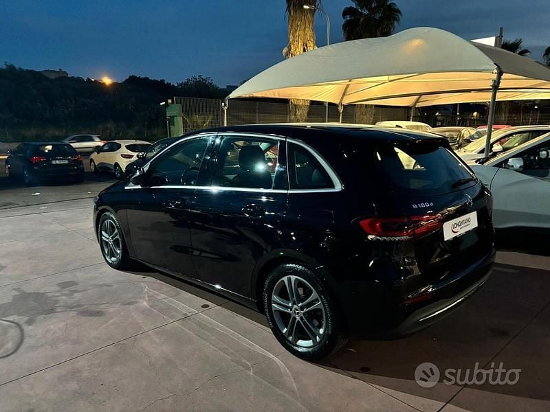 Usata Mercedes B180 Executive 116 CV (85 kW) 2020 Nero Monovolume