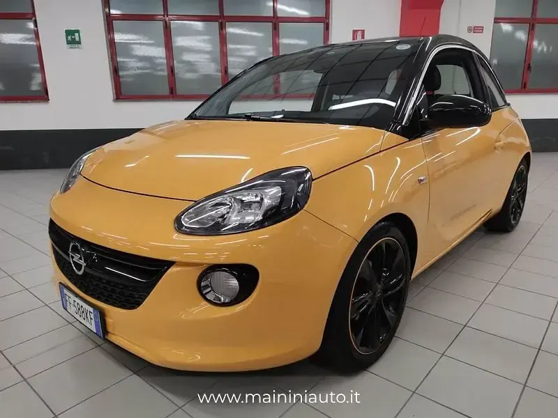 Usata Opel Adam Slam 87 CV (63 kW) 2016 Utilitaria
