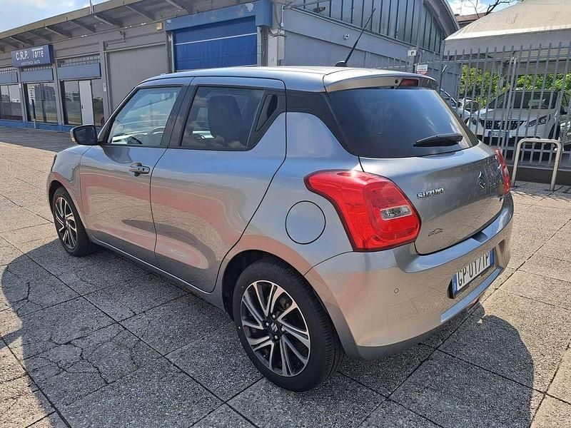 Usata Suzuki Swift 83 CV (61 kW) 2023 Grigio medio Utilitaria
