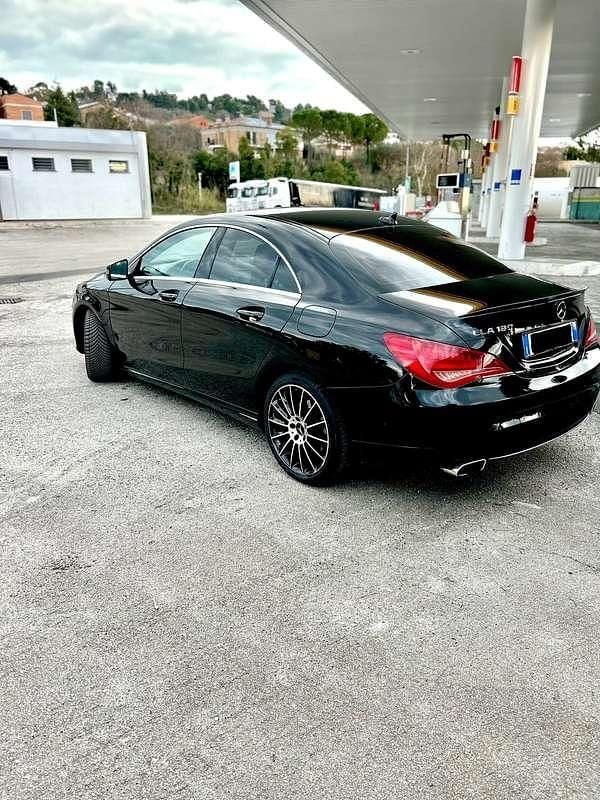 Usata Mercedes CLA180 109 CV (80 kW) 2015 Berlina