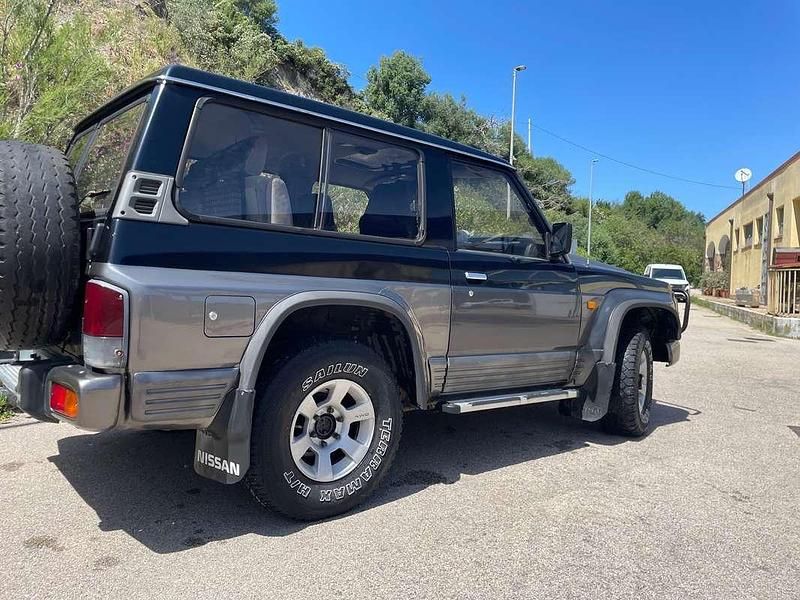 Usata Nissan Patrol 116 CV (85 kW) 1993 Grigio SUV